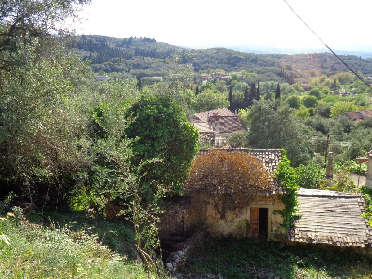 Harry'S Retreat Guest House Klimatia Exterior photo